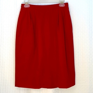 Liz Claiborne Vintage 100% wool fully lined red skirt. Size 10. Front pleats.EUC